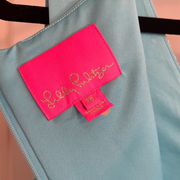 Lilly Pulitzer embellished neckline dress-like new! Perfect for wedding guests! - Picture 5 of 6